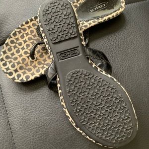 Tory burch sandals